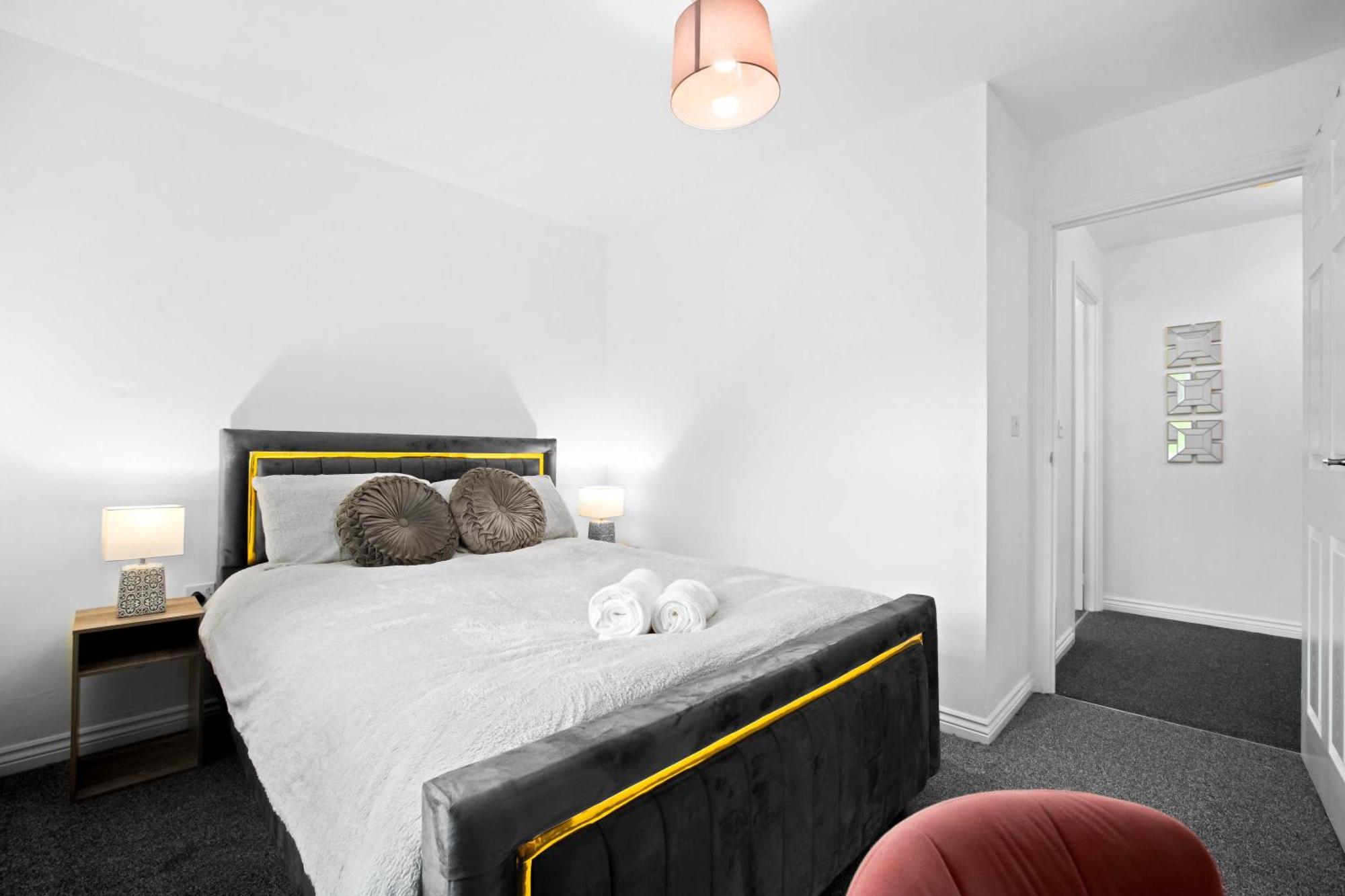 Harmony House 3 Bedroom New Build For Families, Contractors, Black Country Museum Sleeps 6 ทิปตัน ภายนอก รูปภาพ
