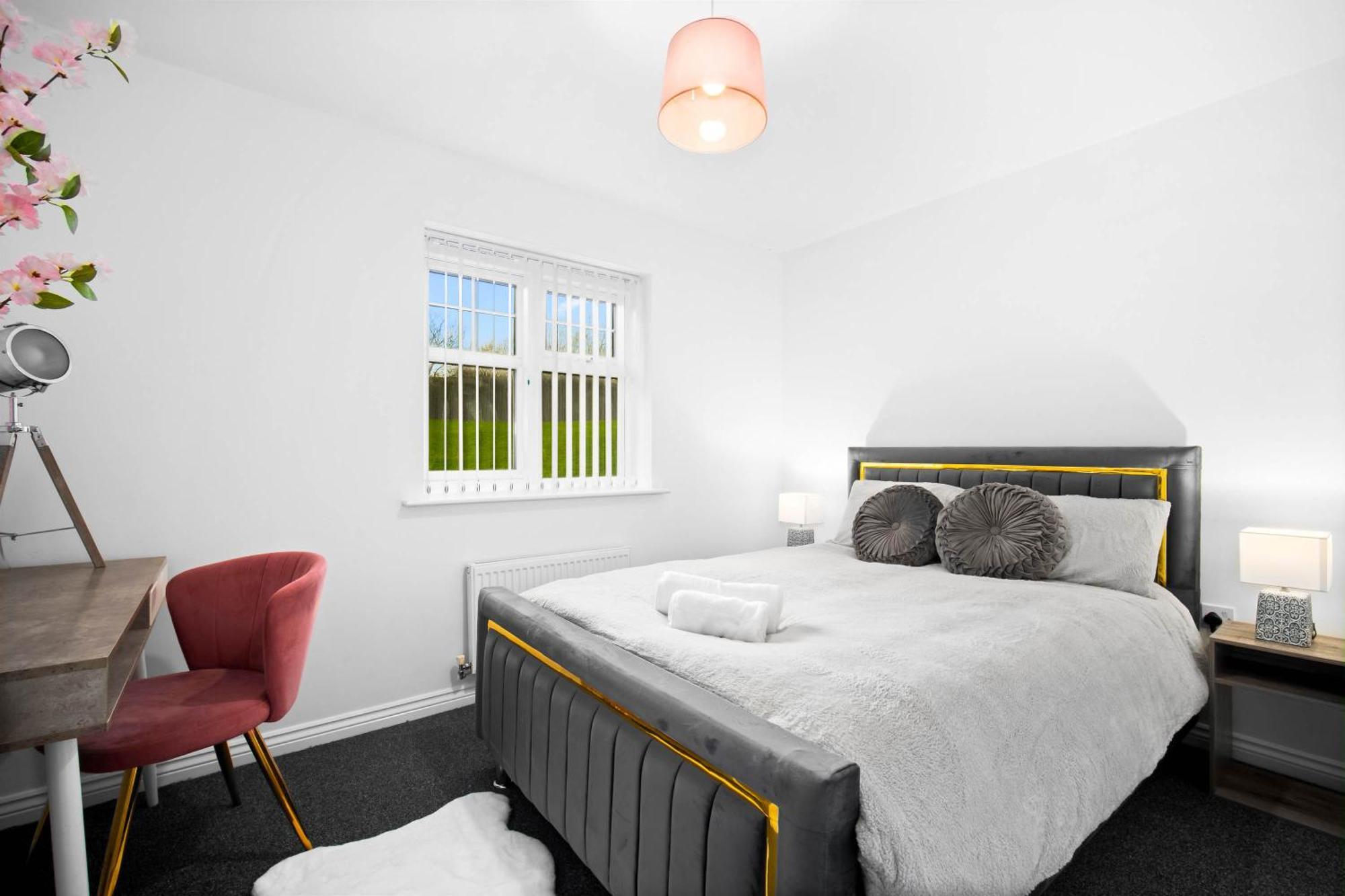 Harmony House 3 Bedroom New Build For Families, Contractors, Black Country Museum Sleeps 6 ทิปตัน ภายนอก รูปภาพ