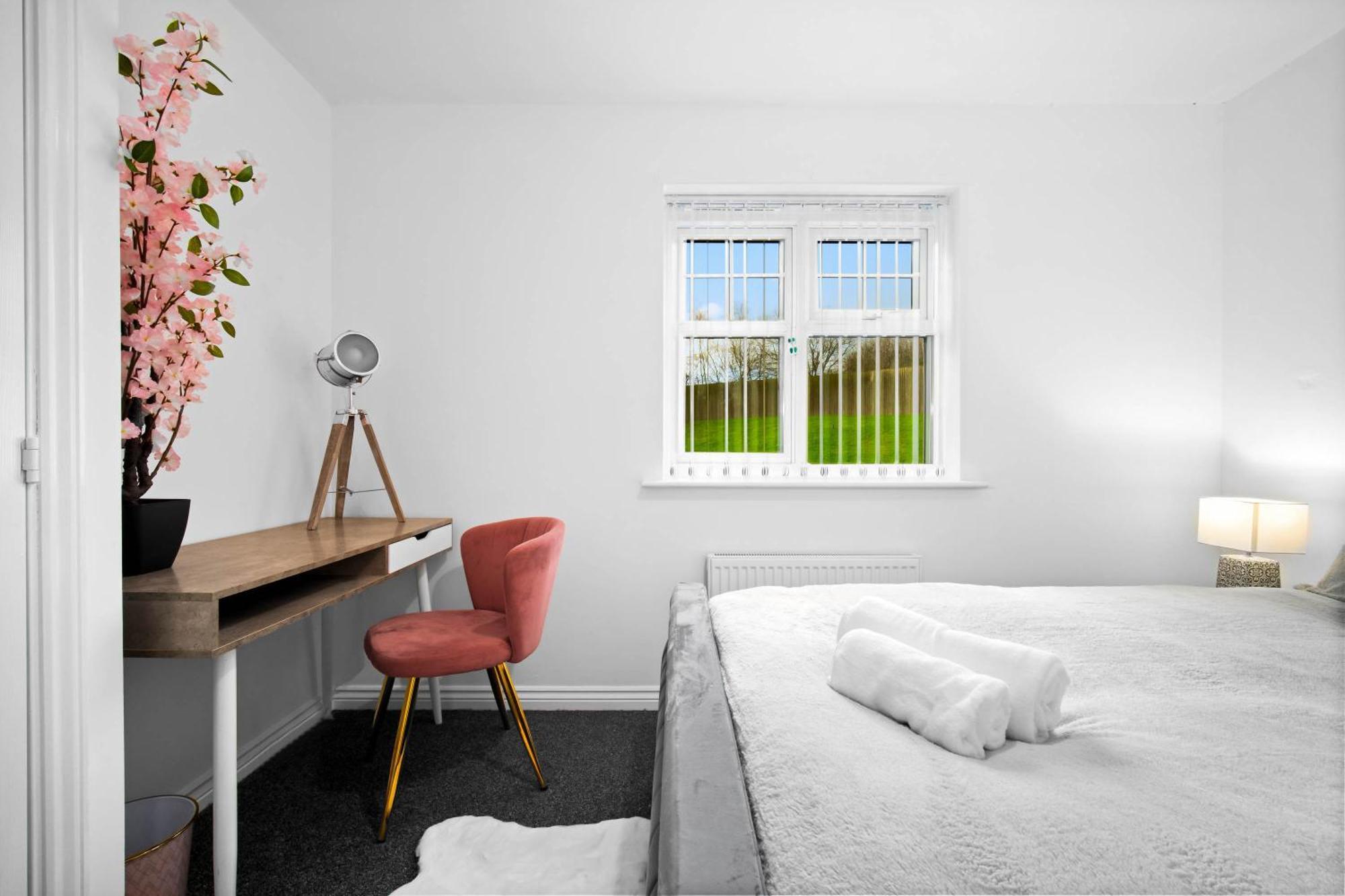 Harmony House 3 Bedroom New Build For Families, Contractors, Black Country Museum Sleeps 6 ทิปตัน ภายนอก รูปภาพ