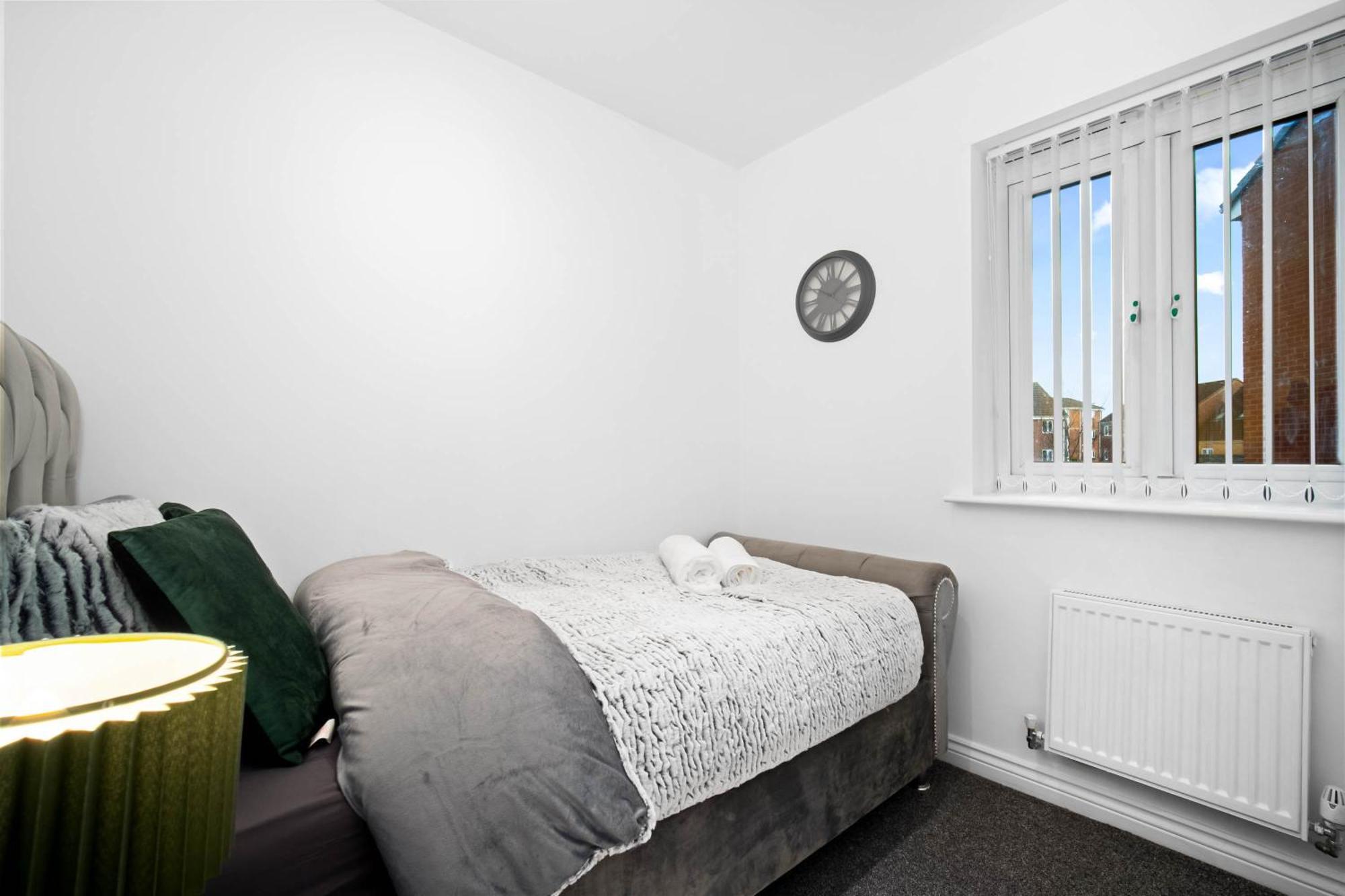 Harmony House 3 Bedroom New Build For Families, Contractors, Black Country Museum Sleeps 6 ทิปตัน ภายนอก รูปภาพ