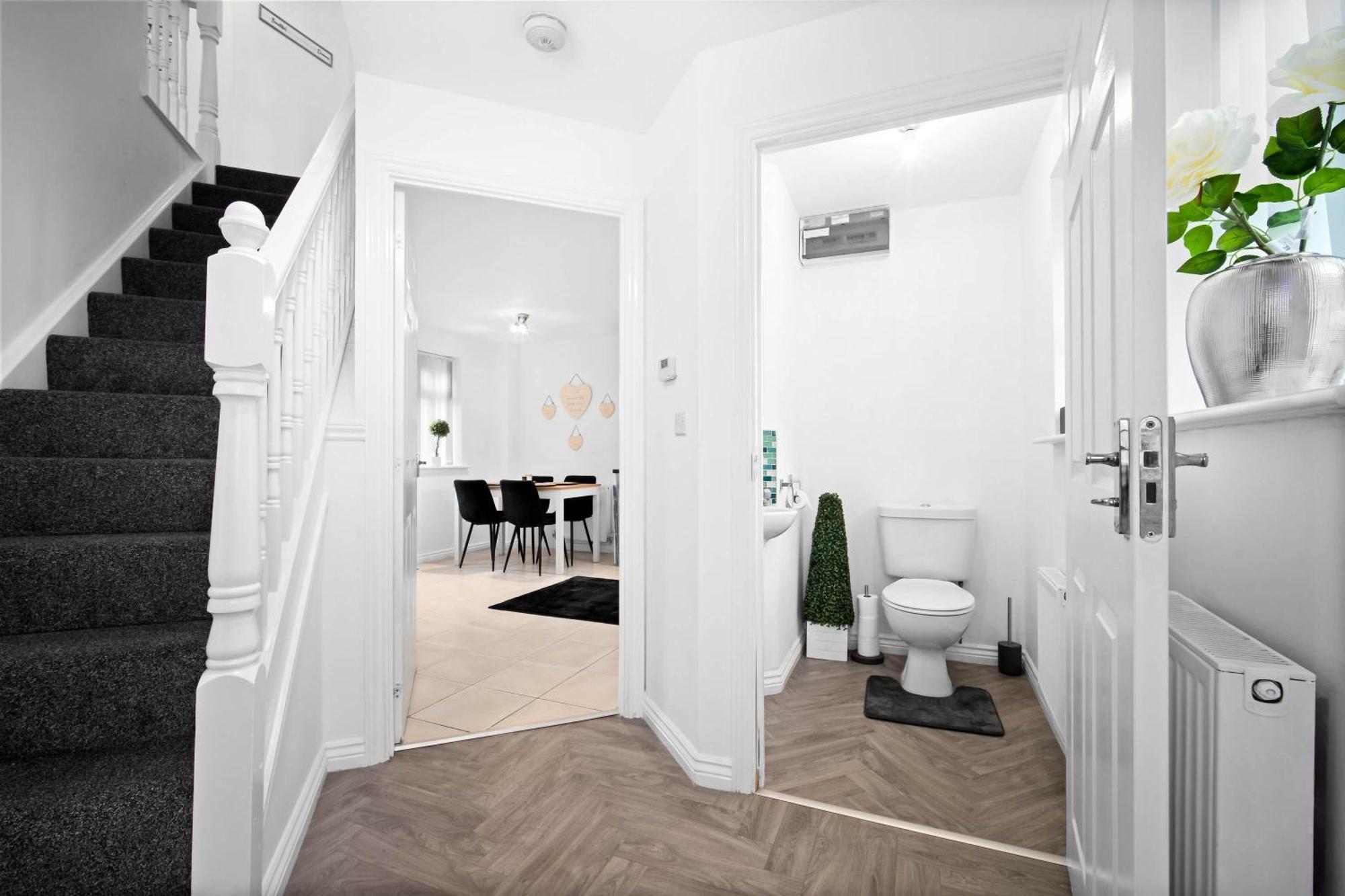 Harmony House 3 Bedroom New Build For Families, Contractors, Black Country Museum Sleeps 6 ทิปตัน ภายนอก รูปภาพ