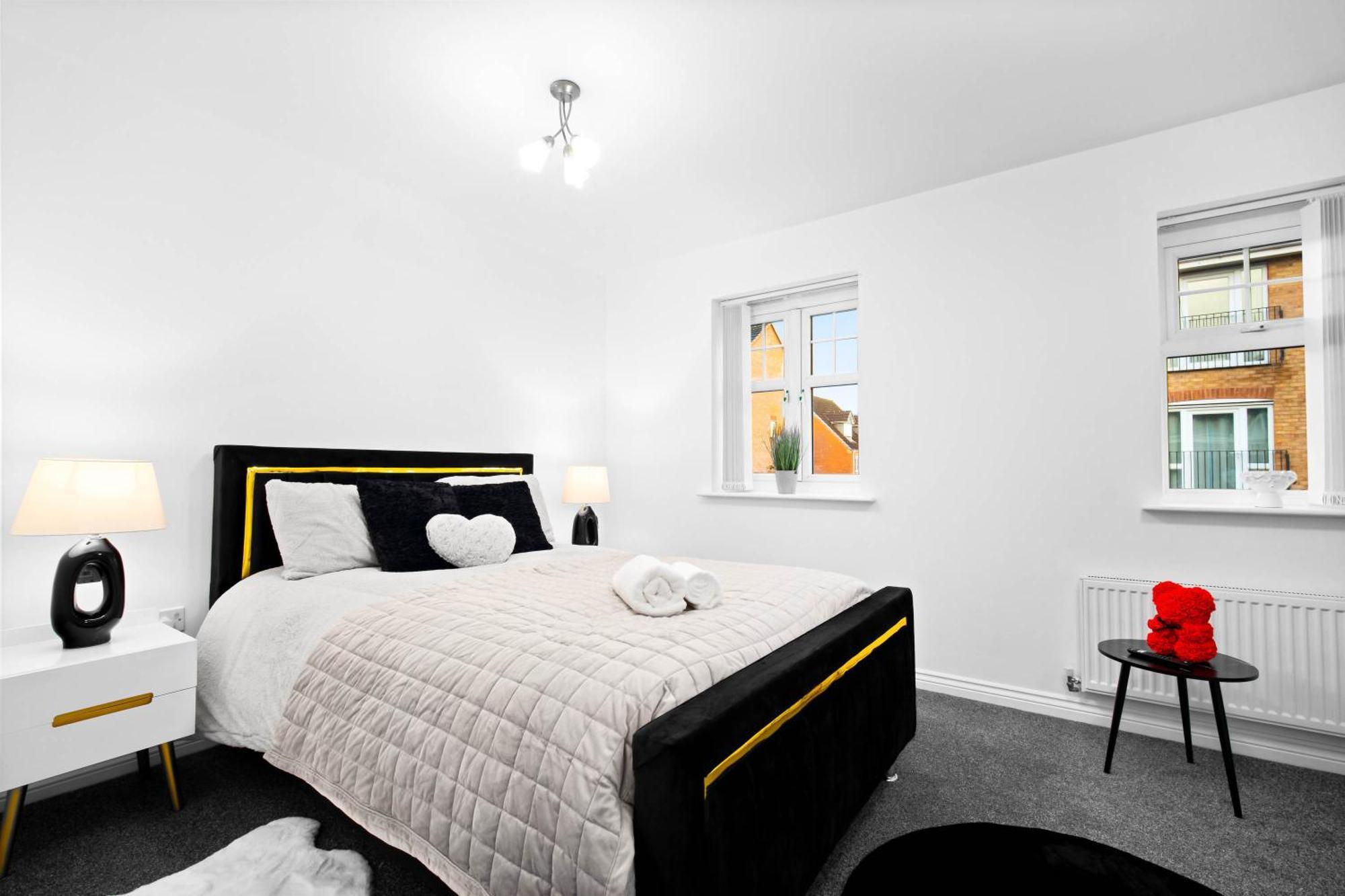 Harmony House 3 Bedroom New Build For Families, Contractors, Black Country Museum Sleeps 6 ทิปตัน ภายนอก รูปภาพ